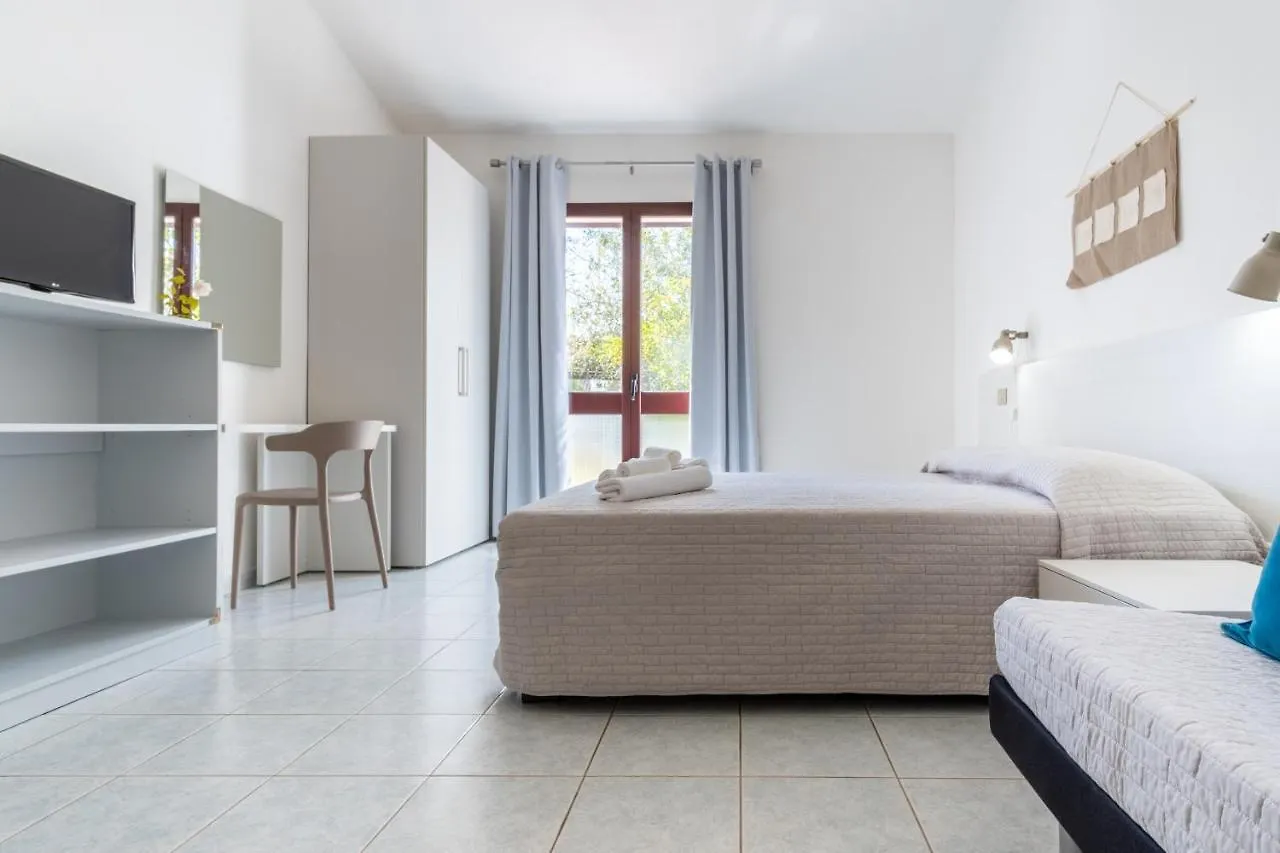 Aparthotel Residence Cort'E Accas Bari Sardo