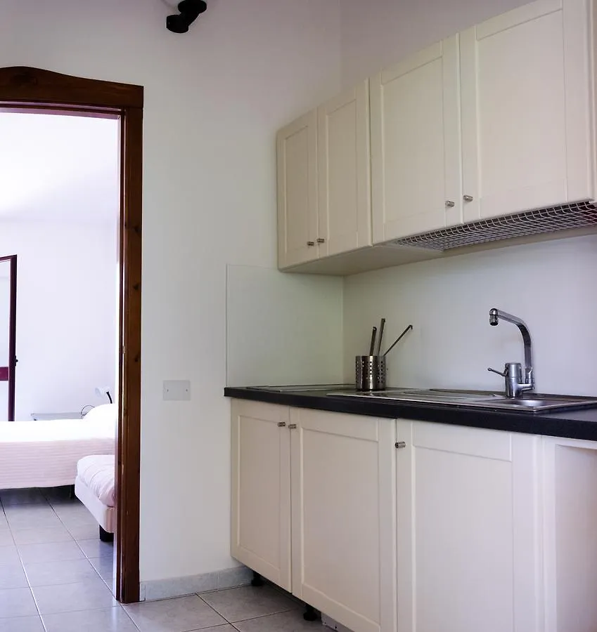 Residence Cort'E Accas 巴里萨尔多 3*,  意大利