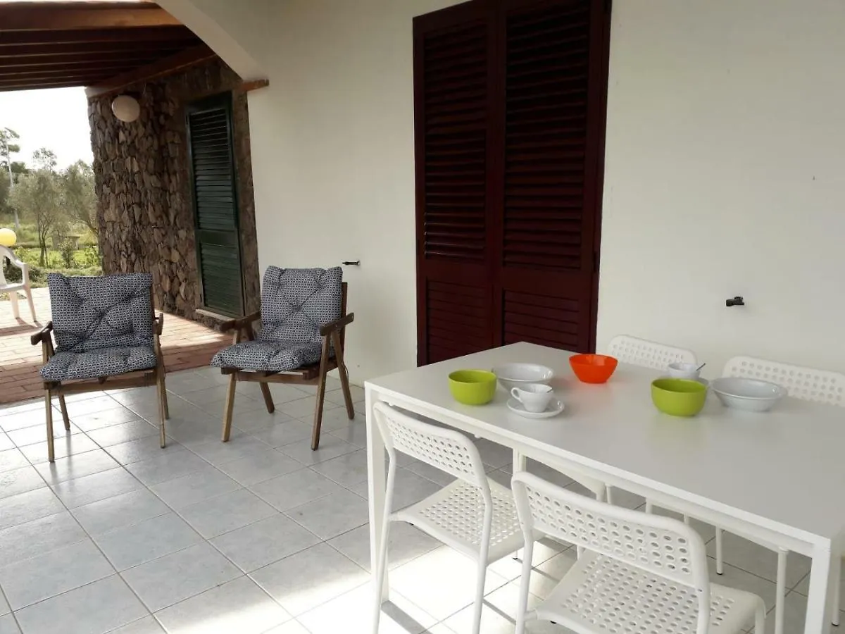 Residence Cort'E Accas 巴里萨尔多 公寓式酒店